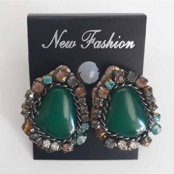 Vintage Hand Crafted Green Stone Halo Earrings - Picture 1 of 2